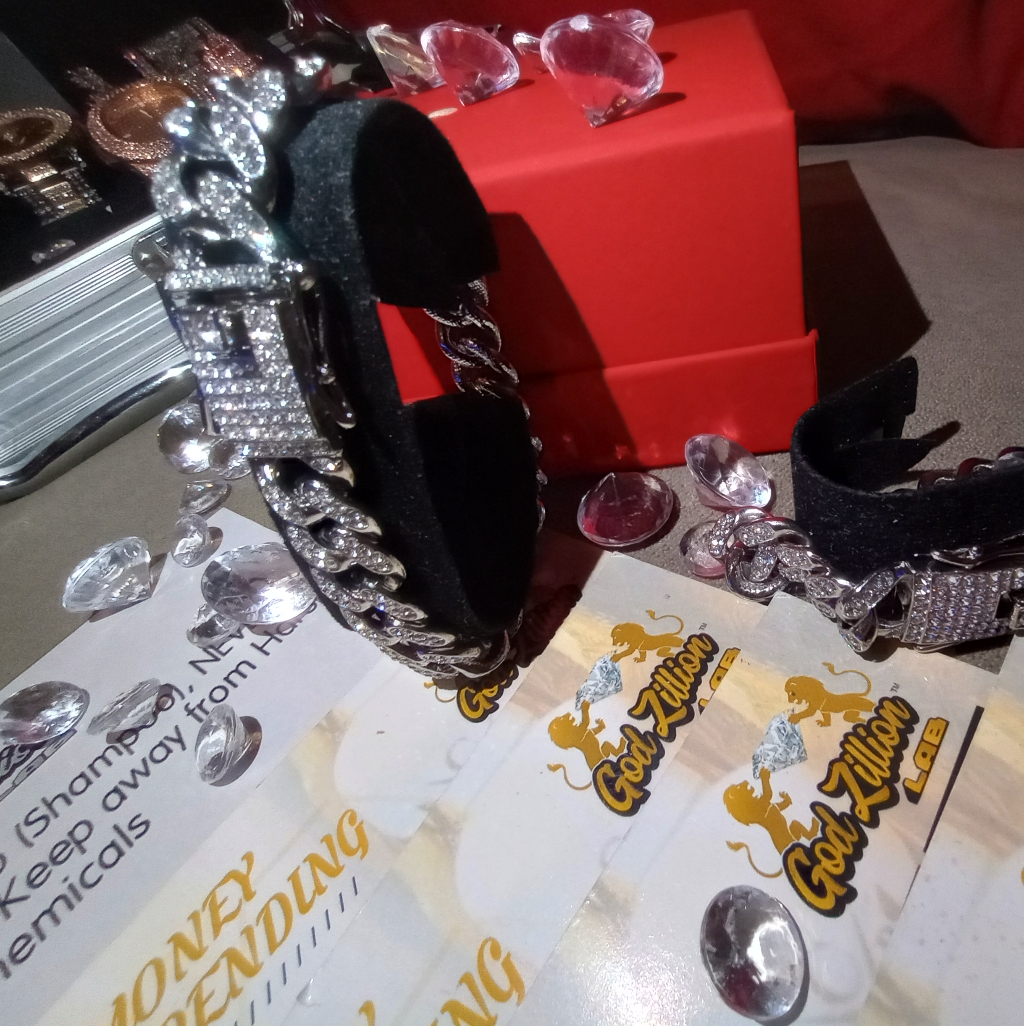 One Bracelet High-End Prototypes & Wholesale Prices. Real Lab Diamonds & Real Go